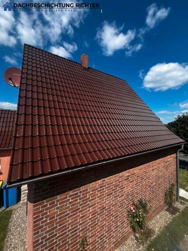 Doppel-Beschichtung in Feldberg dachreinigung feldberg, dachbeschichtung feldberg, dachreinigung preise, dach reinigen lassen, dachreinigung preise